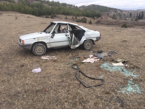 Sinopta otomobilin devrilmesi sonucu 8 kişi yaralandı