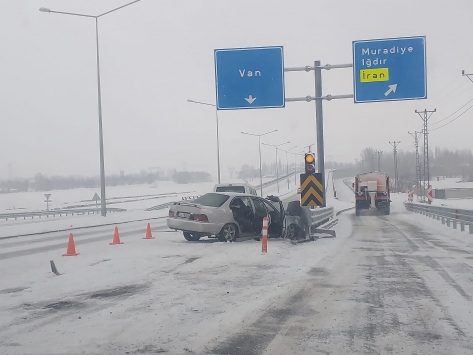 Vanda trafik kazası: 4 yaralı