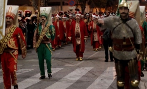 Mehteran Birliği ilk kez yürüdüğü İspanya'da beğeni topladı