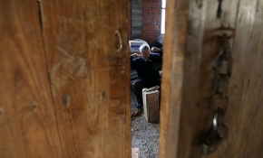 Trabzon'un şimşir kaşık ustası