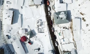 Van'a çevre illerden arama kurtarma ekipleri geldi