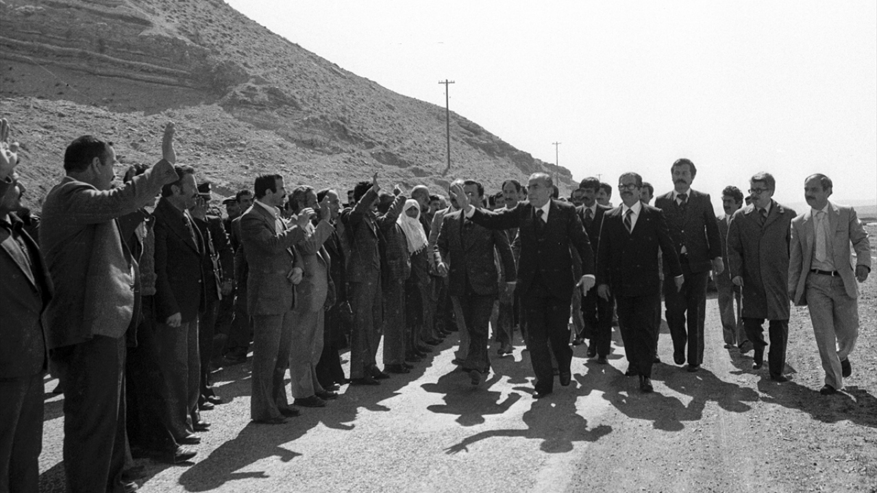 12 Eylül 1980 darbesinin ardından kapatılan MHP çizgisi, 1983 yılında yeni siyasal partiler kurulmasına izin verilince Mehmet Pamak tarafından kurulan Muhafazakar Parti tarafından temsil edildi.