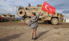 Sınırda hareketlilik gece boyu sürdü