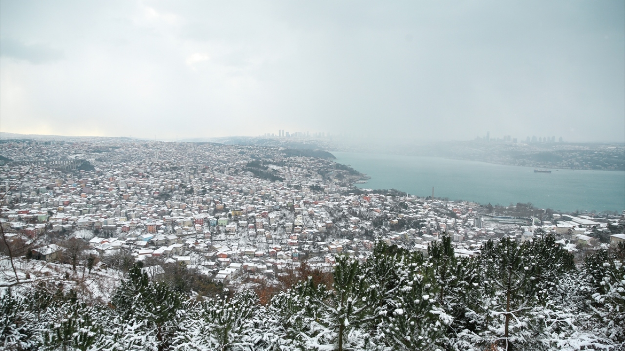 Beykoz ve çevresi beyaza büründü.