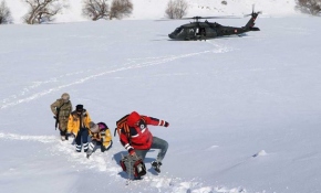 Mahsur kalan hastanın imdadına skorsky ile yetiştiler