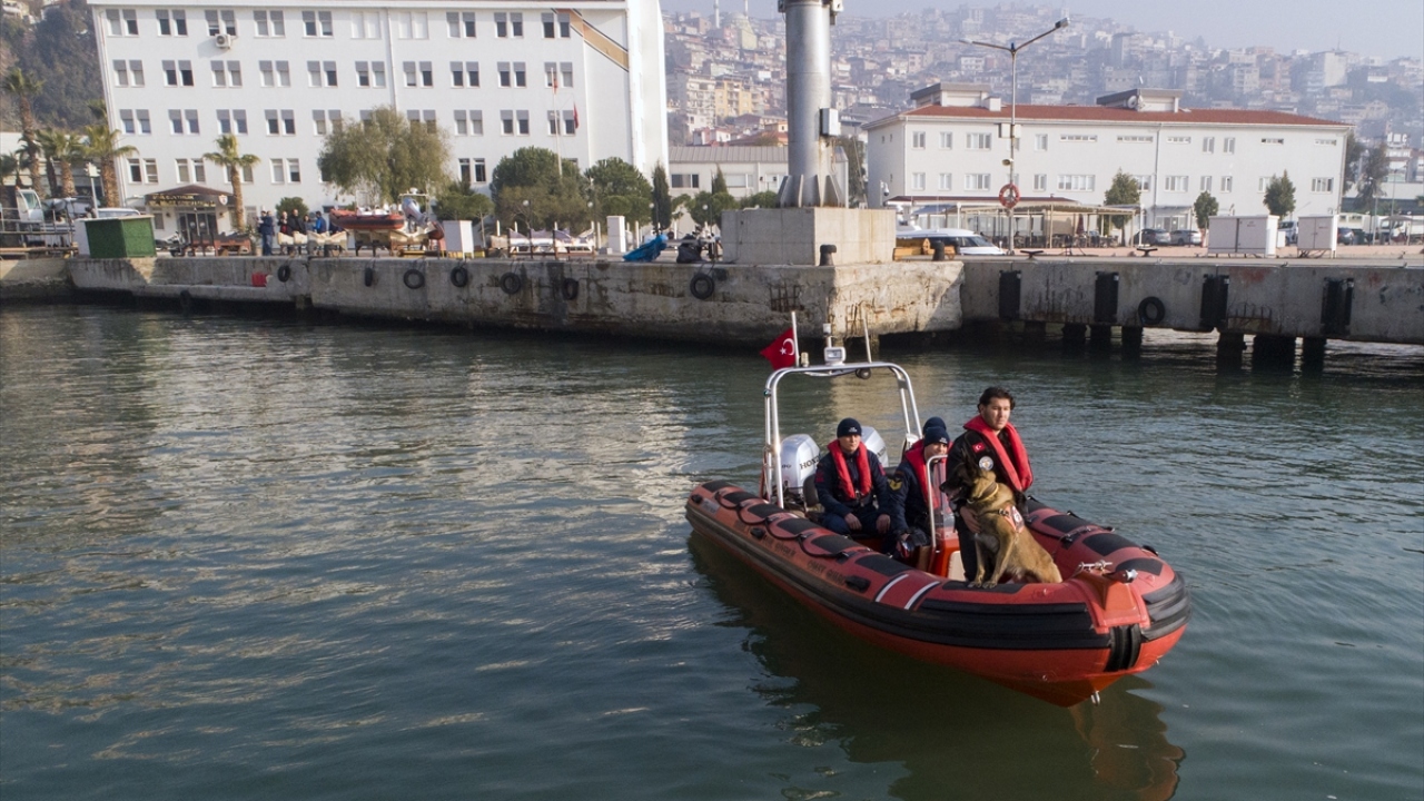 Arıkan, Barut`un arama yapılan bölgelerde insanlara zarar vermemesi için "sosyalizasyon" eğitimi aldığını aktardı. 
