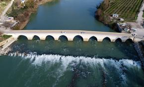 Misis Köprüsü 1700 yıllık geçmişiyle tarihe ışık tutuyor