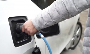 "Elektrikli araçlar yenilenebilir enerji ile 8 milyar dolar tasarruf sağlayacak"