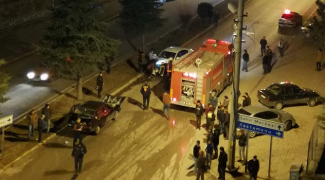 Kastamonu'da iki otomobil çarpıştı: 3'ü çocuk 6 yaralı