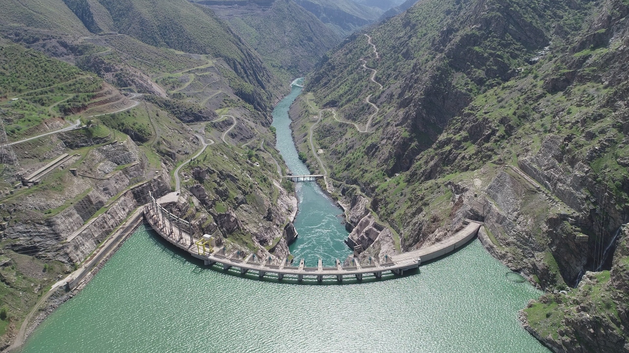 Atatürk, Karakaya ve Keban hidroelektrik santrallerinde 2019 yılında üretilen enerji miktarında, bir önceki yıla oranla yüzde 106 artış oldu.