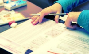 FETÖ'cü istihbaratçının kopya düzeneği görüntülerle kanıtlandı