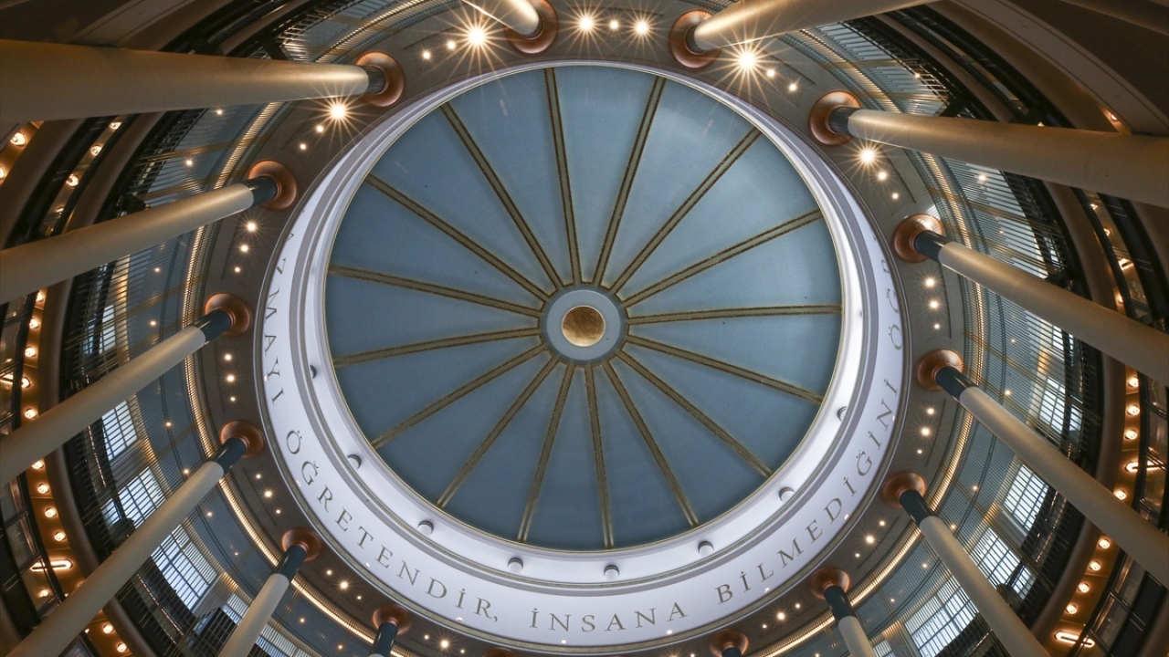 Türkiye`nin en büyük kütüphanesi açılıyor