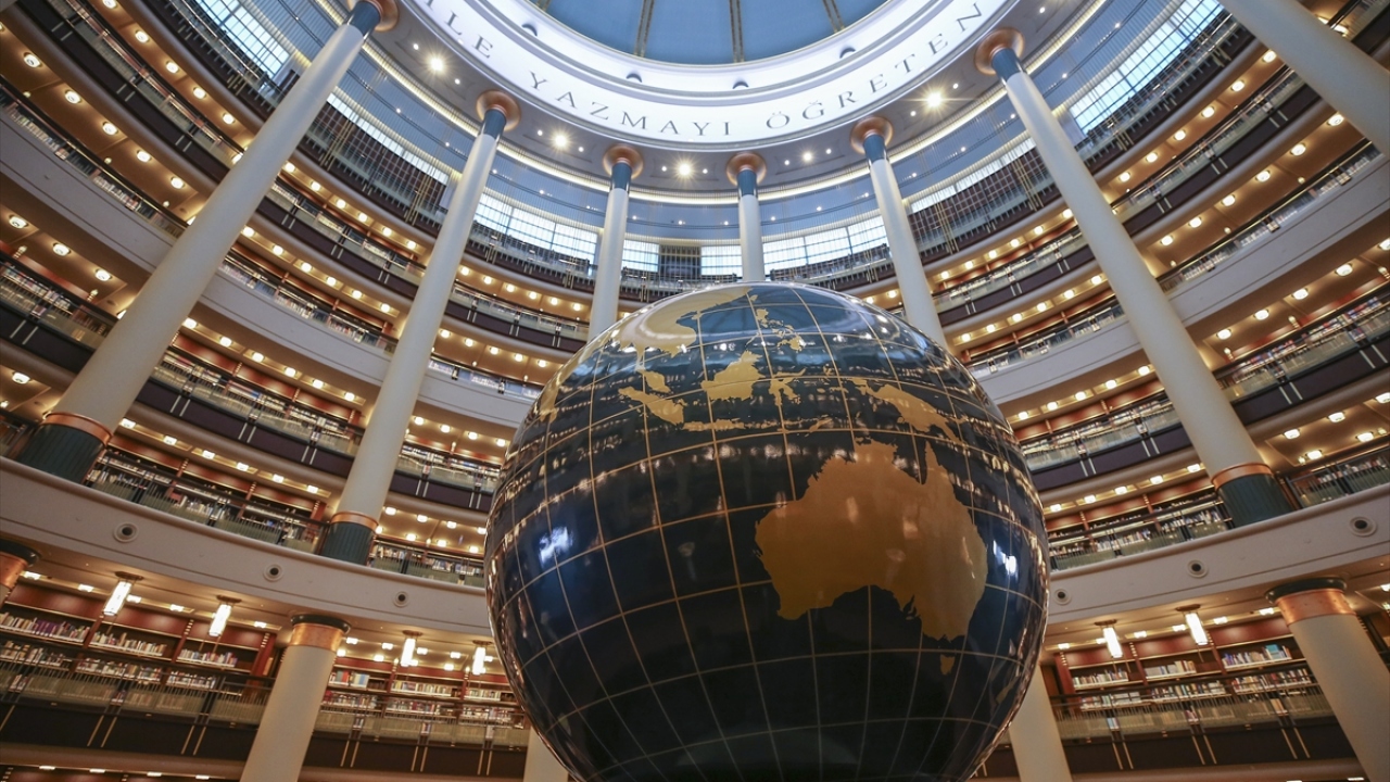 Türkiye`nin en büyük kütüphanesi açılıyor