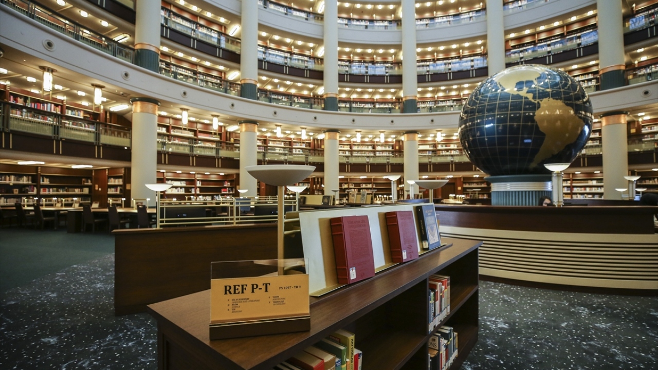 Türkiye`nin en büyük kütüphanesi açılıyor