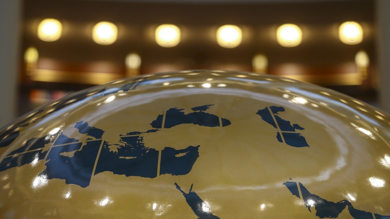 Türkiye`nin en büyük kütüphanesi açılıyor