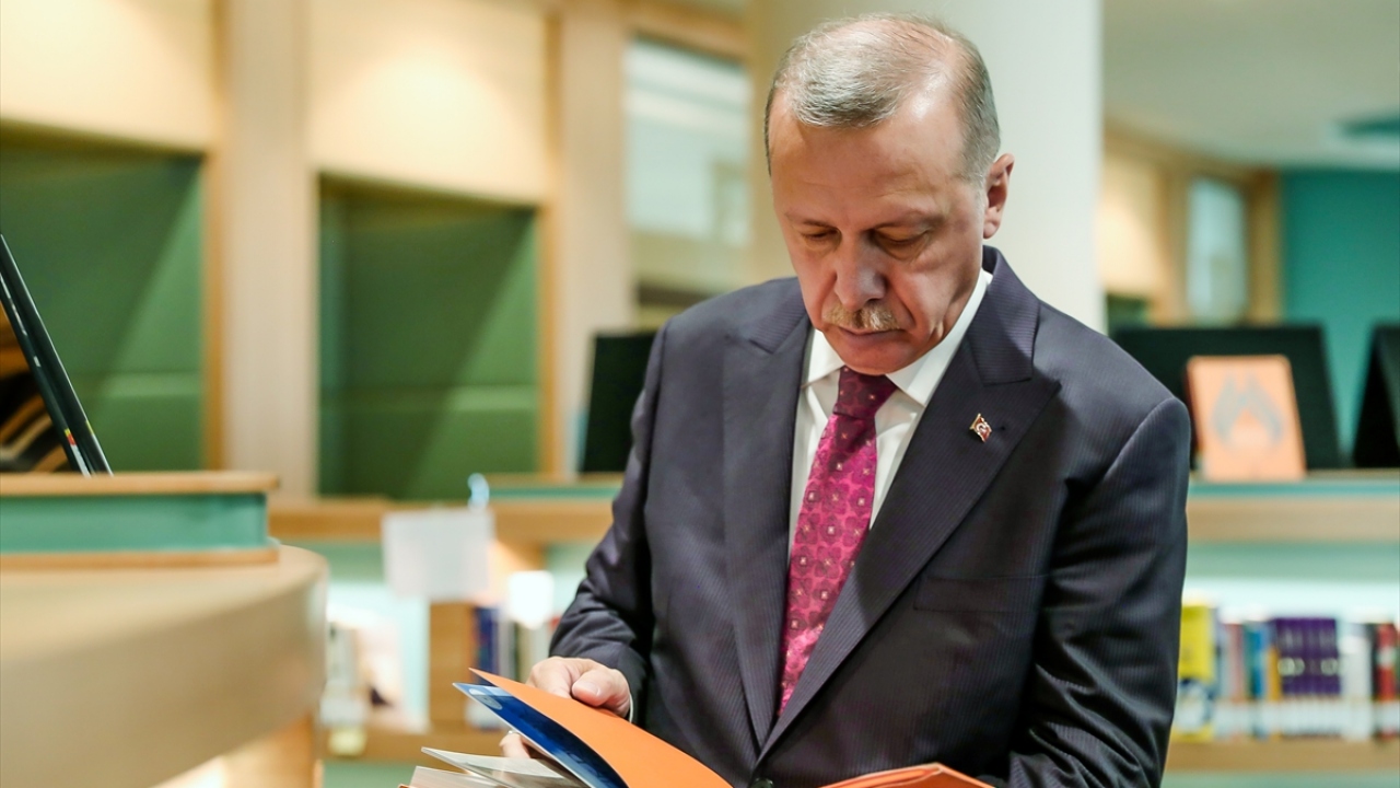 Türkiye`nin en büyük kütüphanesi açılıyor