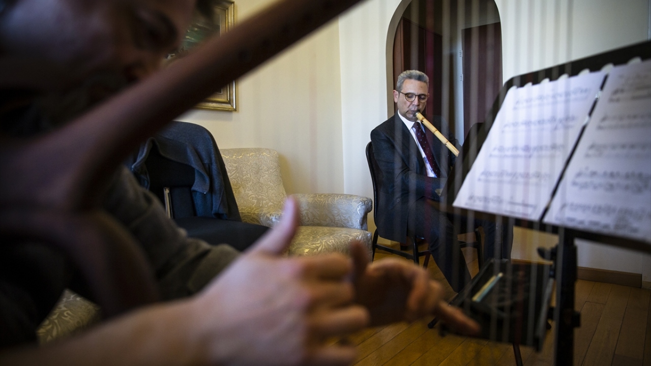 "Arp ve ney, taşların gizemini anlatacak"