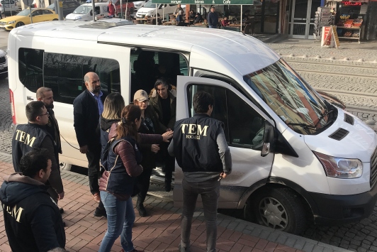 Kocaeli'deki PKK/KCK operasyonunda gözaltı alınan 9 şüpheli adliyede