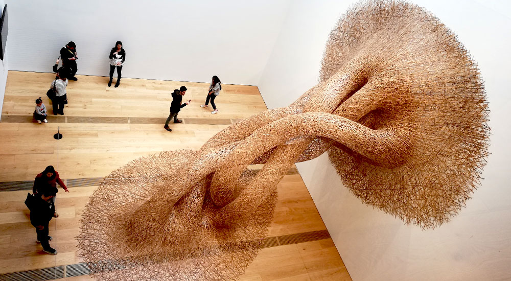 Japon bambu ustası Tanabe Chikuunsai`nin özel tasarladığı enstalasyon (yerleştirme sanatı) çalışması da müzede yer alıyor.