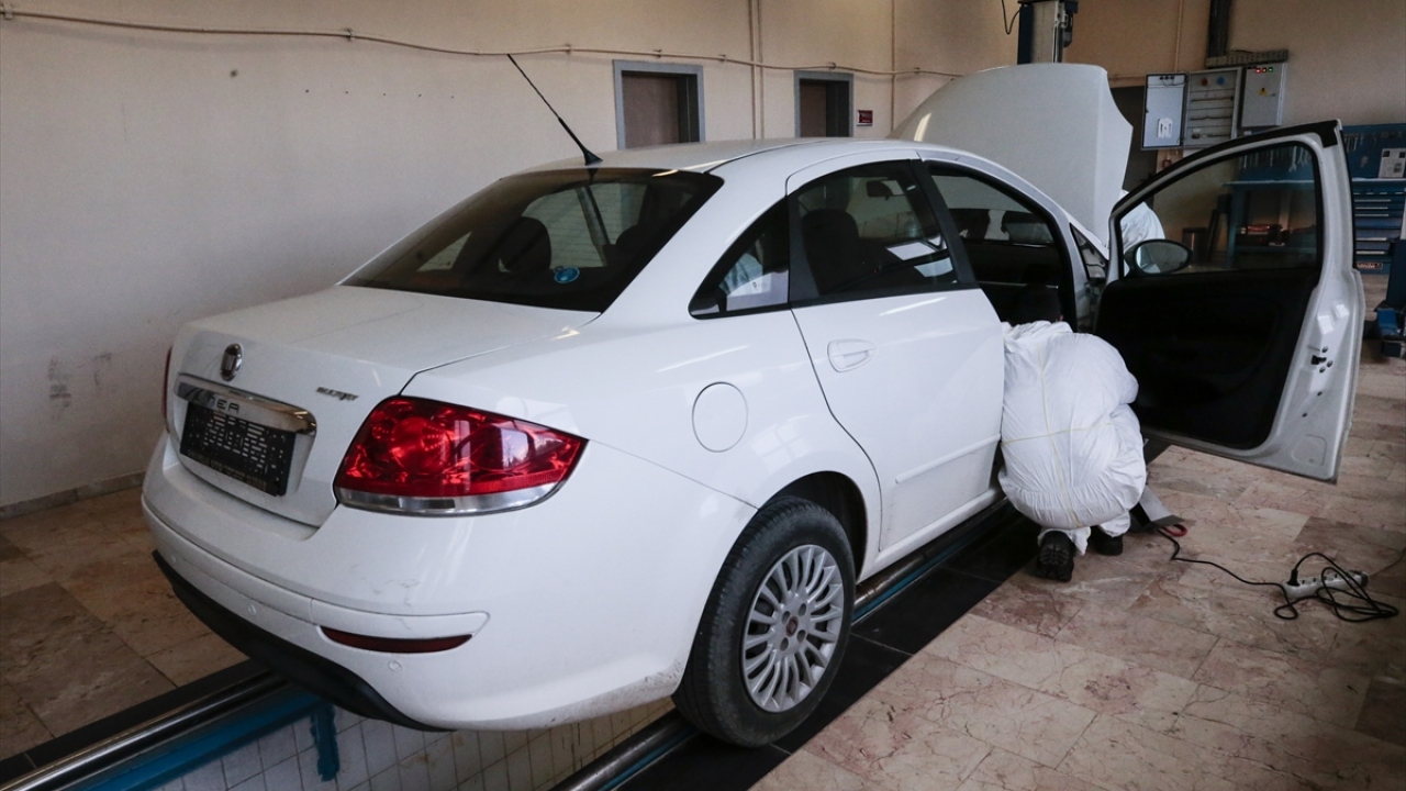 Araçlar 2 aşamada inceleniyor