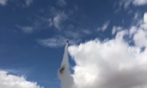 Dünyanın düz olduğunu kanıtlamak istedi, roketle yere çakıldı