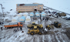 Van'da depremin yaraları sarılıyor
