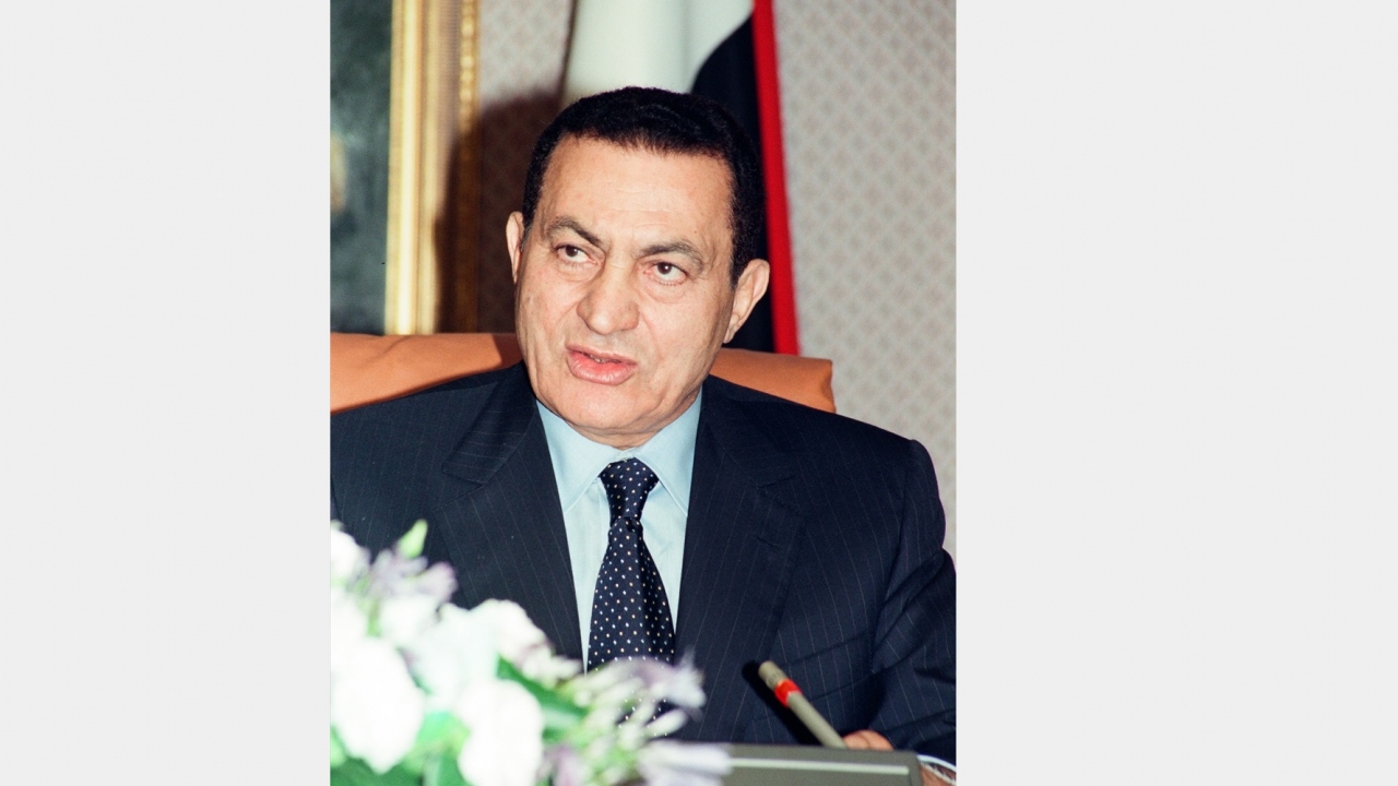 11 Temmuz 1996`da resmi ziyaretler için Ankara`da bulunan dönemin Mısır Devlet Başkanı Hüsnü Mübarek, Çankaya Köşkü`nde basın toplantısı düzenledi. (Arşiv)