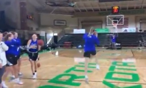 Kadın basketbolcular yarı sahadan 5'te 5 yaptı