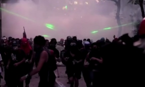 Santiago'da sokaklar savaş alanına döndü