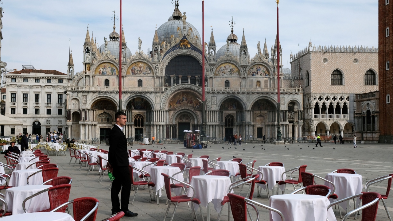 Ülkede serbest dolaşım sınırlandırılacak.