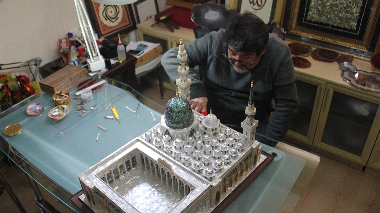 "25 yıldır sedef tablolar yapıyorum"