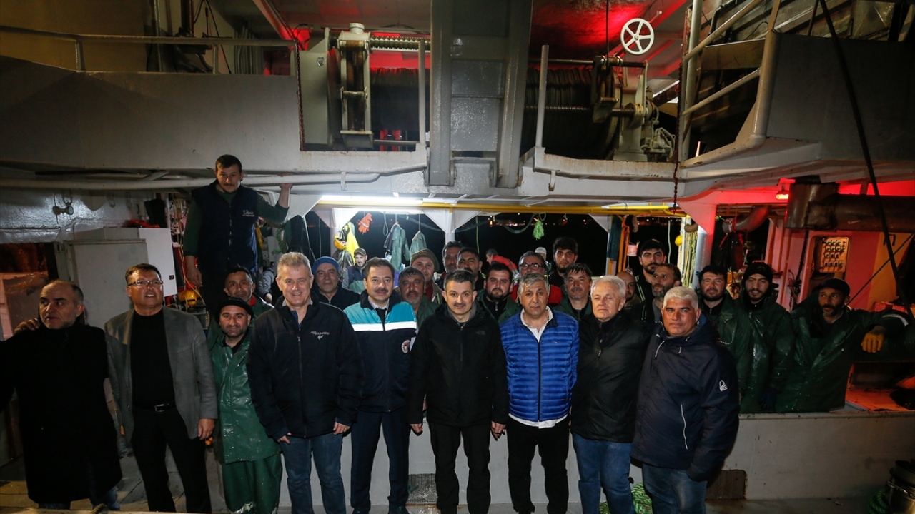 Pakdemirli, çıktığı balık avının bereketli geçtiğini, bundan sonra Marmara, Karadeniz, Ege ve Akdeniz`de sık sık gırgırlara misafir olup balık avına katılacağını ifade etti.