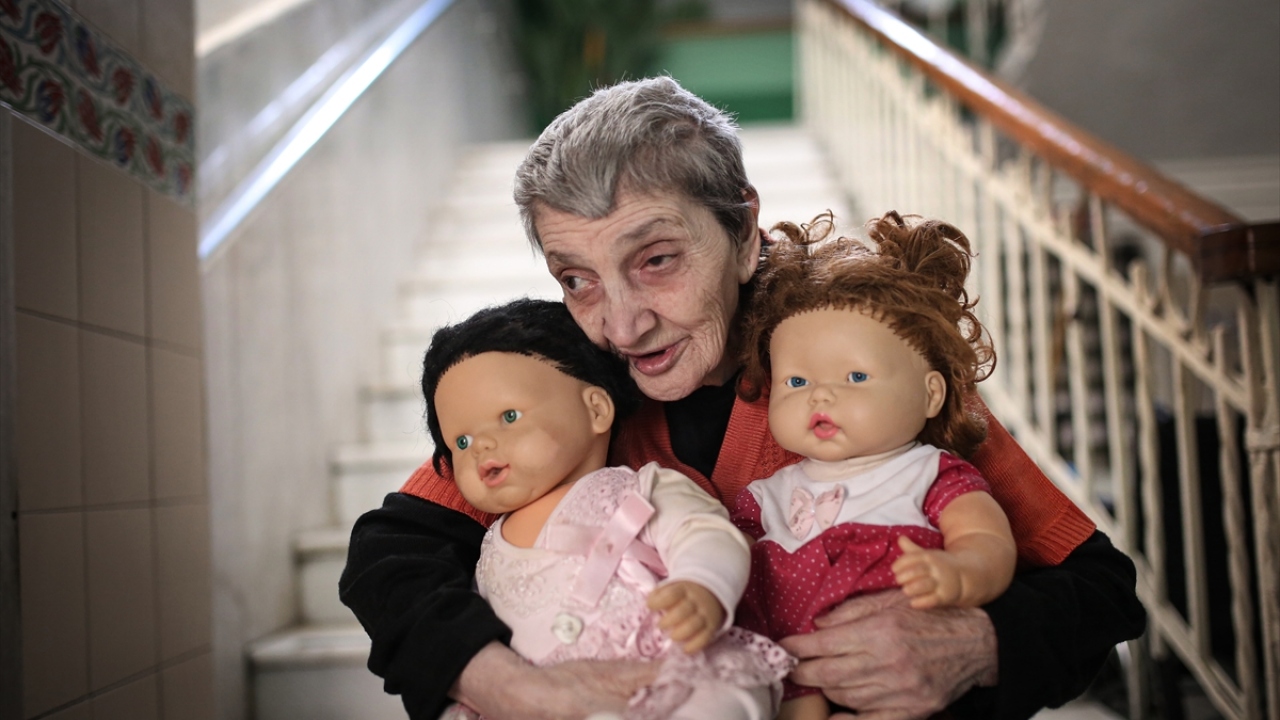 Aktaş`tan sorumlu hemşire Rukiye Kahvecioğlu, 11 senedir Aktaş`ı tanıyor. Kahvecioğlu, Aktaş`ı şöyle anlatıyor: