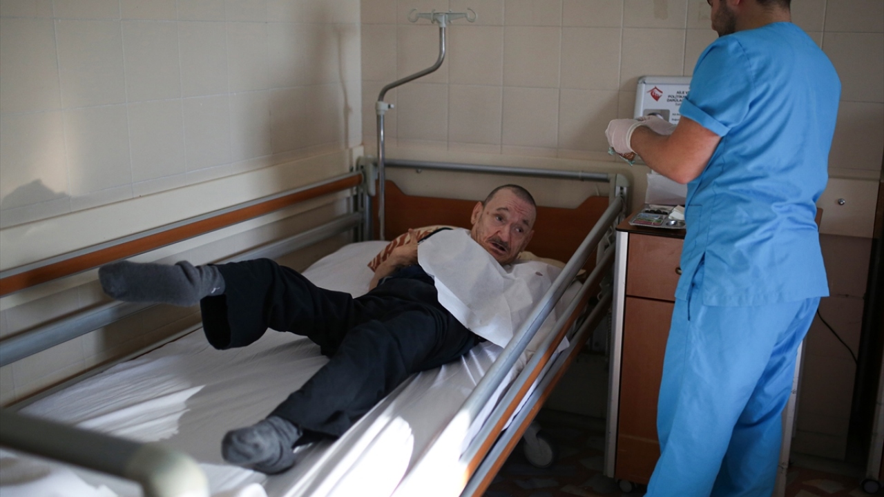 Çeldan`dan sorumlu hasta bakıcı Mehmet Doğan, şunları kaydetti: