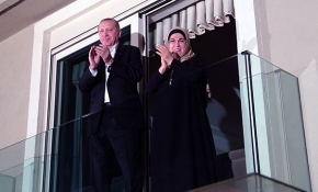 Cumhurbaşkanı Erdoğan'dan sağlık çalışanlarına alkış