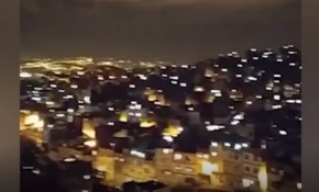 Fas'ta halk salgından korunmak için balkonlardan dua etti