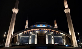 Cami hoparlörlerinden koronavirüse karşı dualar yükseldi