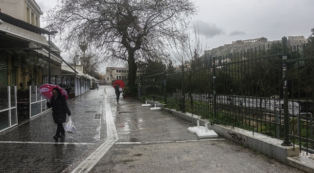 Yunanistanın başkenti Atina, hayalet kente döndü