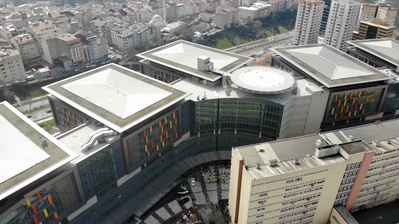 İstanbul Valiliği İstanbul Proje Koordinasyon Birimi`nin İstanbul Sismik Riskin Azaltılması ve Acil Durum Hazırlık Projesi (İSMEP) kapsamında yönettiği projede, hastanenin yüzde 80`i tamamlandı.