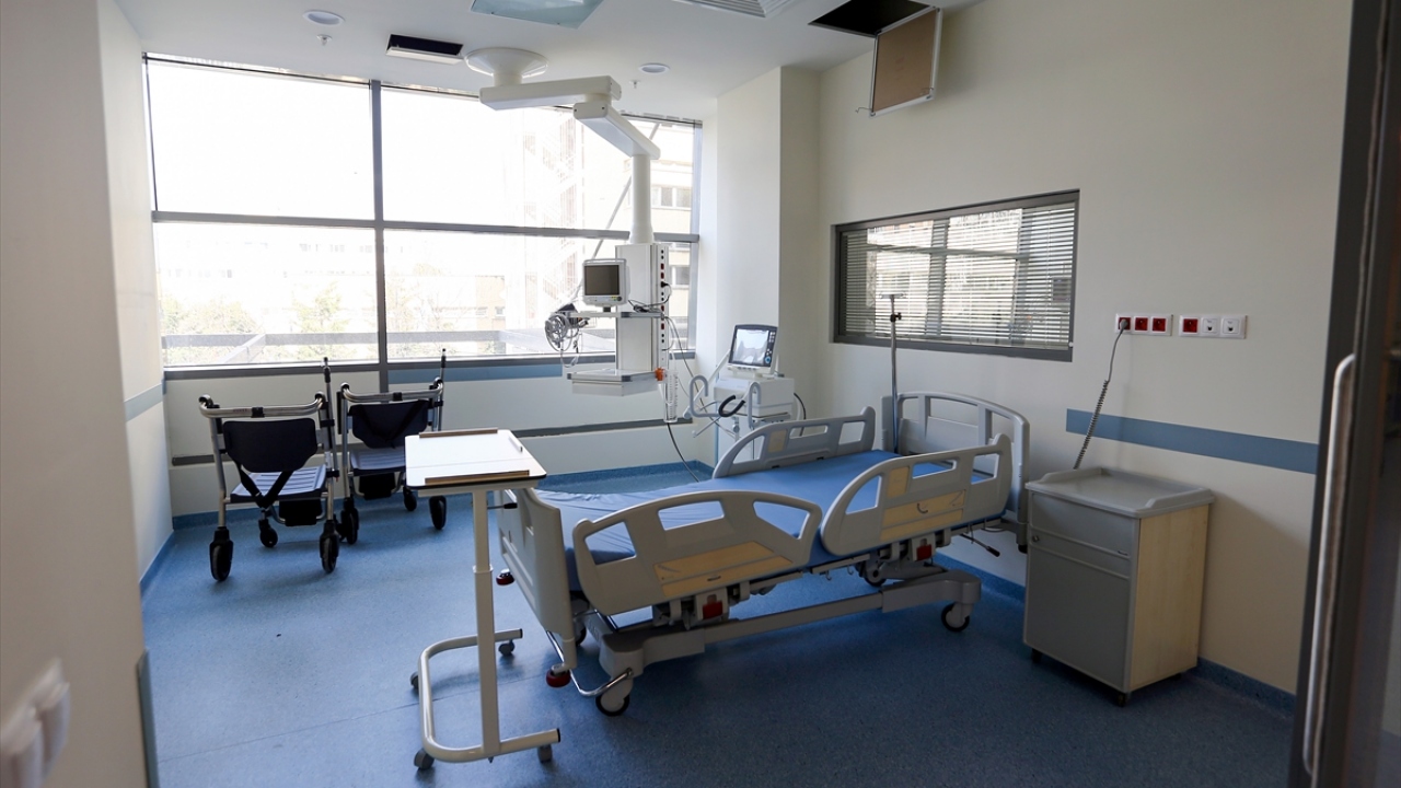 Vizyon bir proje olarak nitelendirilen hastane, kendi enerjisini üreten bir yapı olarak dizayn edildi.