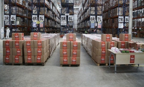 Hayırseverlerin desteğiyle hazırlanan Vefa kolilerinin ilk bölümü yola çıktı