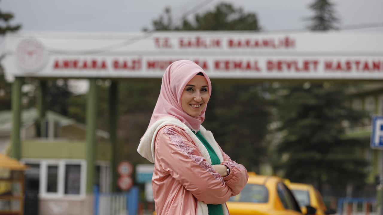 Güleç, 9 günlük tedavisinin ardından son yapılan test sonucunun negatif çıkması ve şikayetlerinin sona ermesi üzerine dün taburcu edildi.