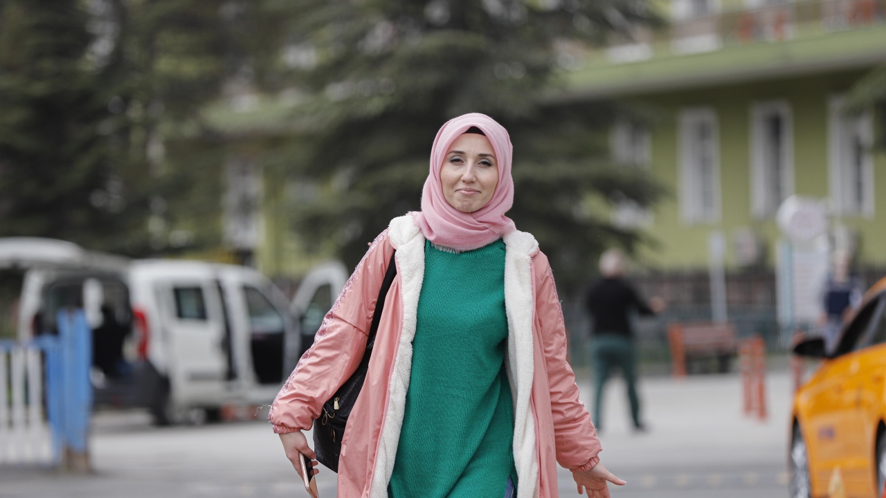 Güleç, bunun üzerine hastaneye giderek, test yaptırdı.