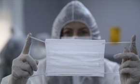 Koronavirüs cerrahi maskelerde bir haftaya kadar yaşayabiliyor