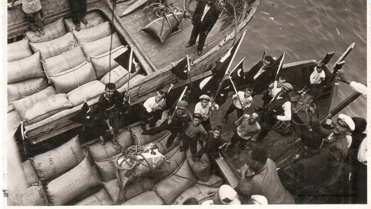 Fotoğrafta Giresun`dan Avrupa`ya yapılan fındık ihracatı görülüyor.
