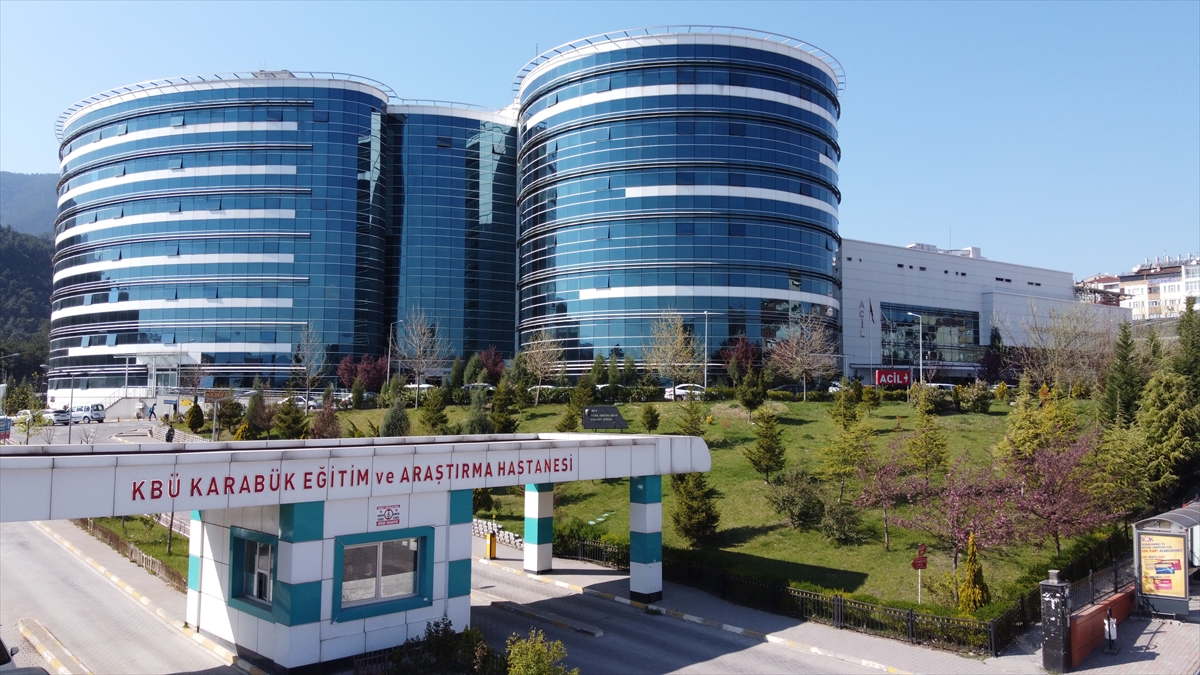 Acil durumlarda helikopter ambulansla getirilen hastaların, doğrudan ameliyathaneye veya yoğun bakım odalarına alınabilmesine olanak tanınıyor.