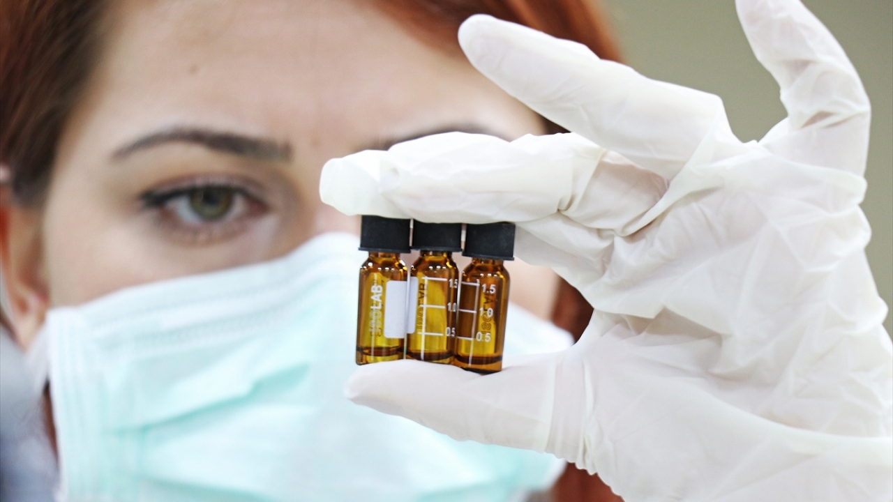 Türk bilim insanları, çalışmaların ilk aşaması olan aşı antijen tasarımını bir haftada tamamladı.