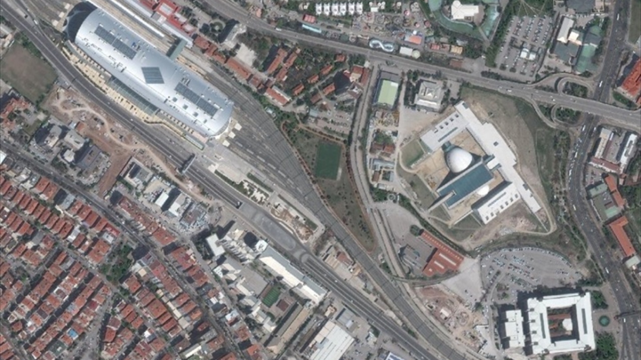 (Ankara Yüksek Hızlı Tren Terminali ve bağlanan yollar/14.04.2020)