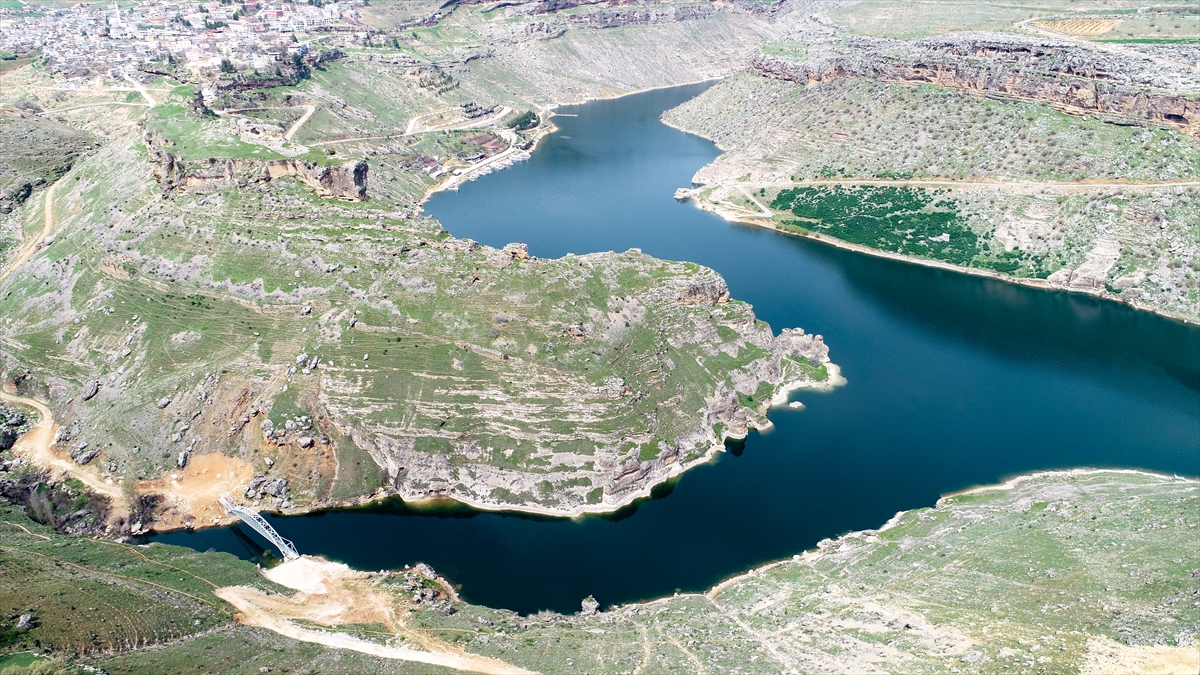 Esnaf Çelebi İnci yaptığı açıklamada, daha önce bu dönemde ilçe merkezi ve ilçedeki tarihi mekanların ziyaretçi akınına uğradığını söyledi.
