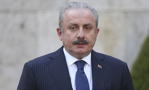 Meclis Başkanı Şentop TRT'nin 'Ev Yapımı' dizisine konuk olacak